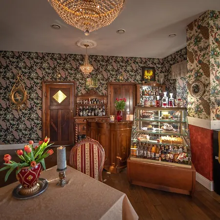 Grawert Boutique & 4*